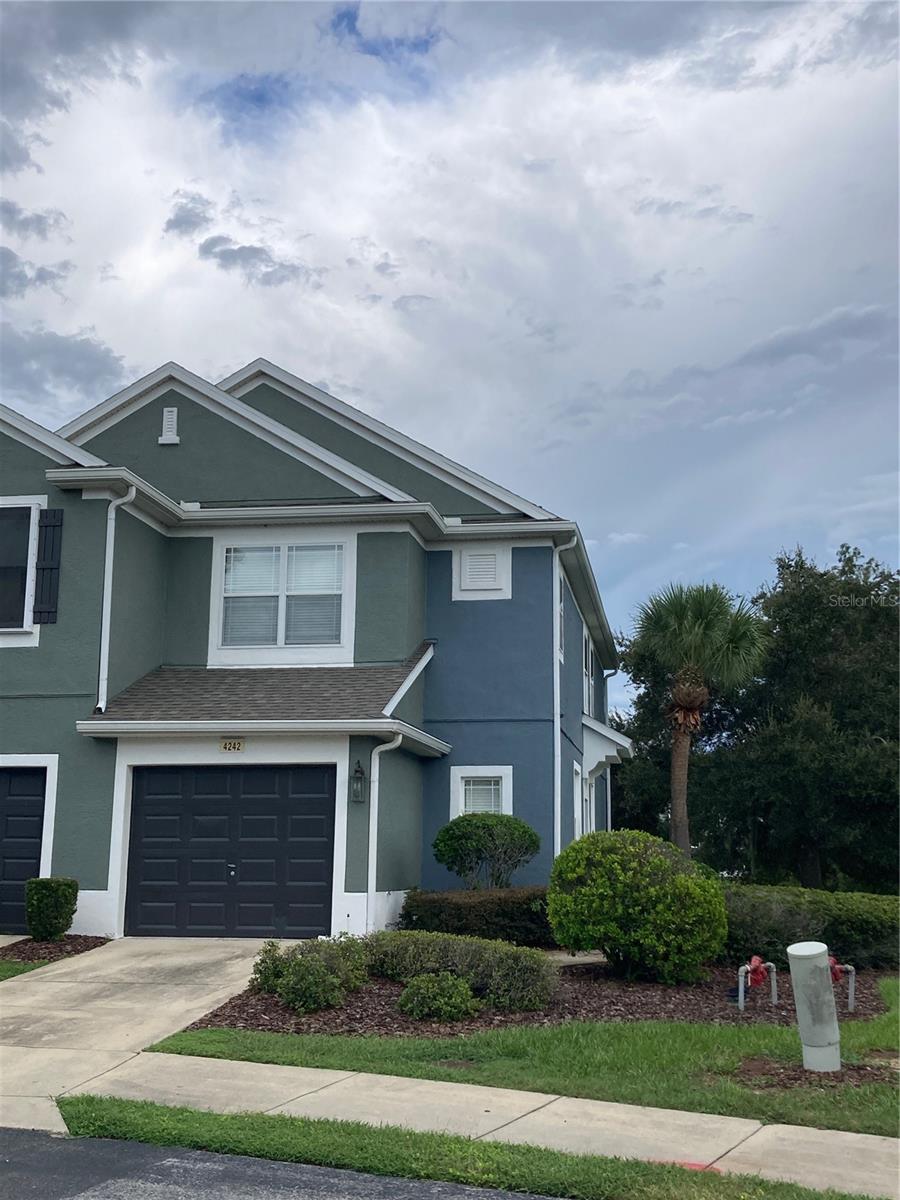 4242 SW 50TH CIR