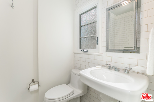 1020 10TH ST Unit: C