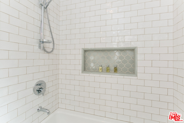 1020 10TH ST Unit: C