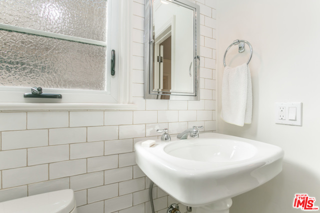 1020 10TH ST Unit: C