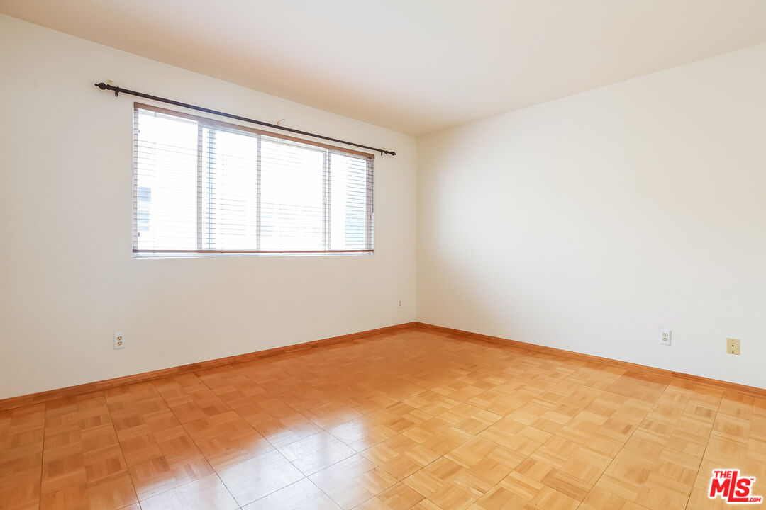 1133 15th St Unit: 2