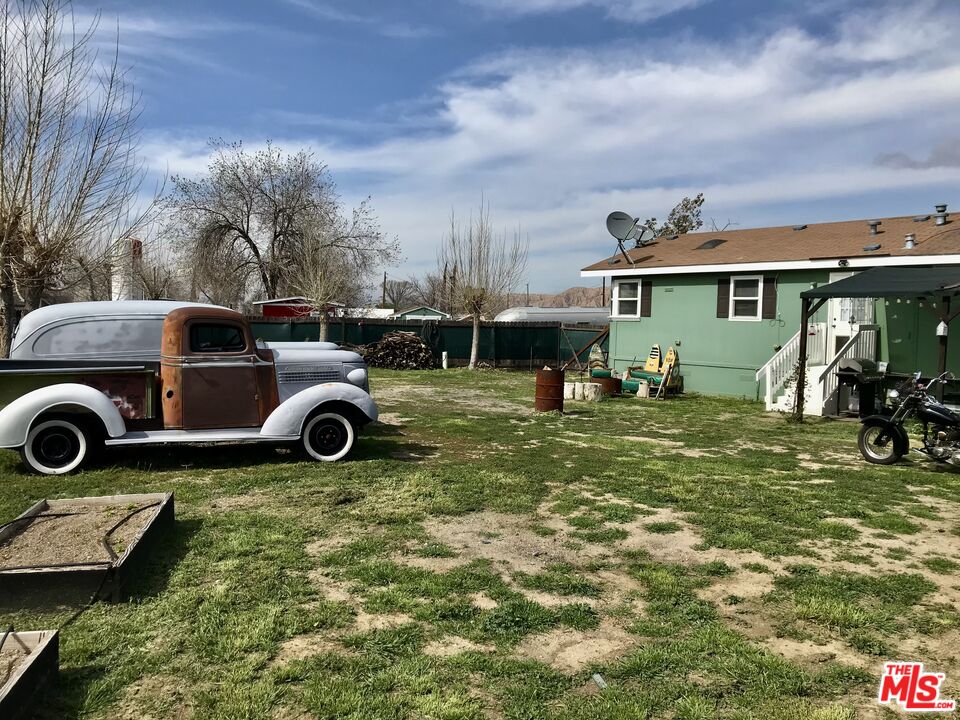 4042 El Roblar Rd