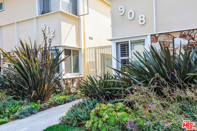 908 6TH ST Unit: 10