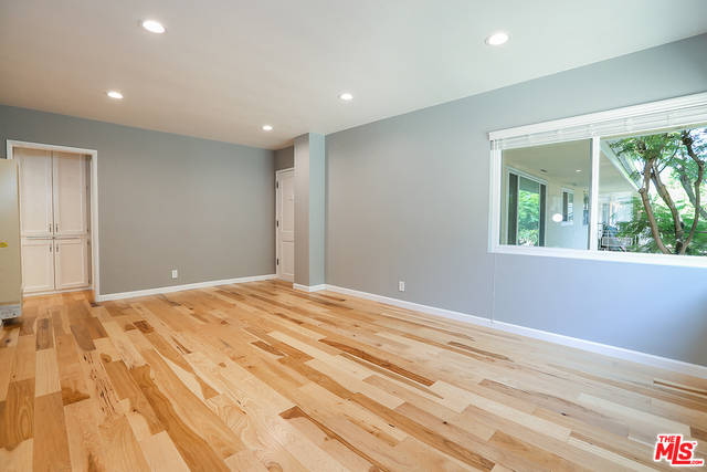 908 6TH ST Unit: 10