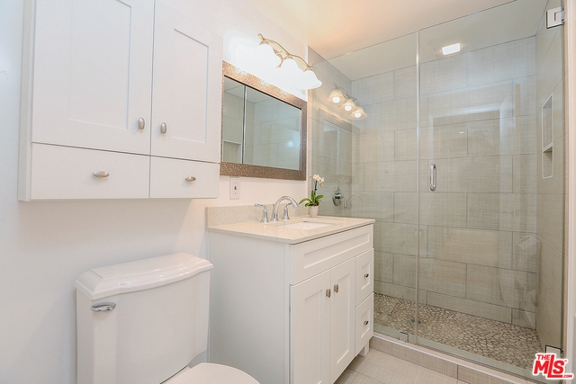 908 6TH ST Unit: 10