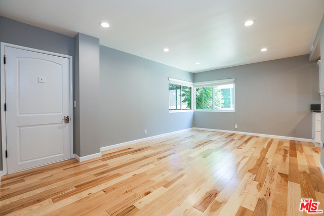 908 6TH ST Unit: 10