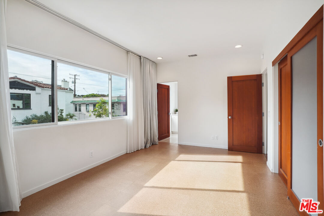 217 Ashland Ave