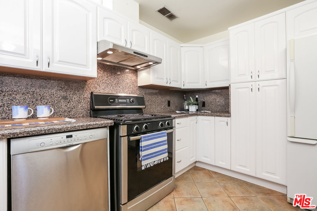 1133 15th St Unit: 2