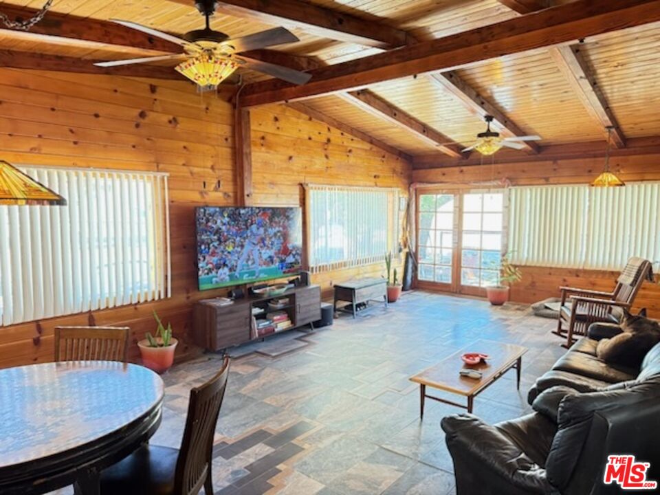 4006 Highway 33