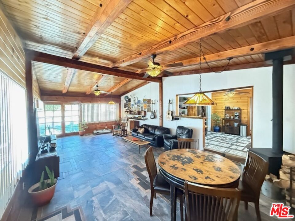 4006 Highway 33