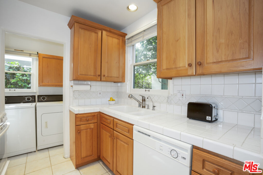 1033 9Th St Unit: 1033C