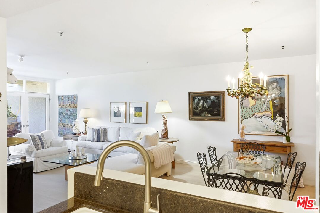 2115 3rd St Unit: 102