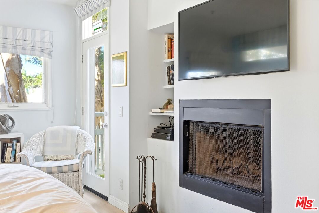 2115 3rd St Unit: 102