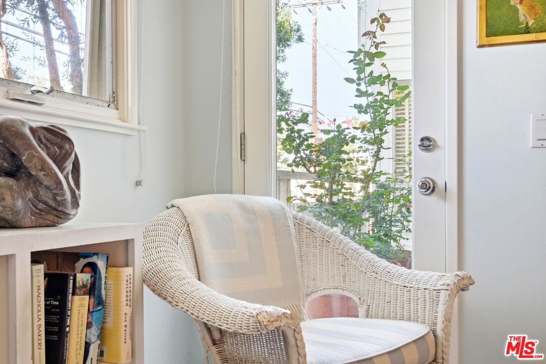 2115 3rd St Unit: 102