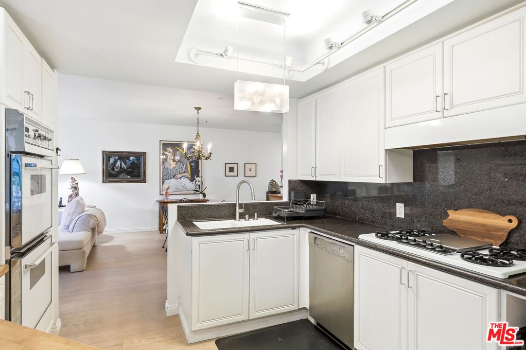 2115 3rd St Unit: 102