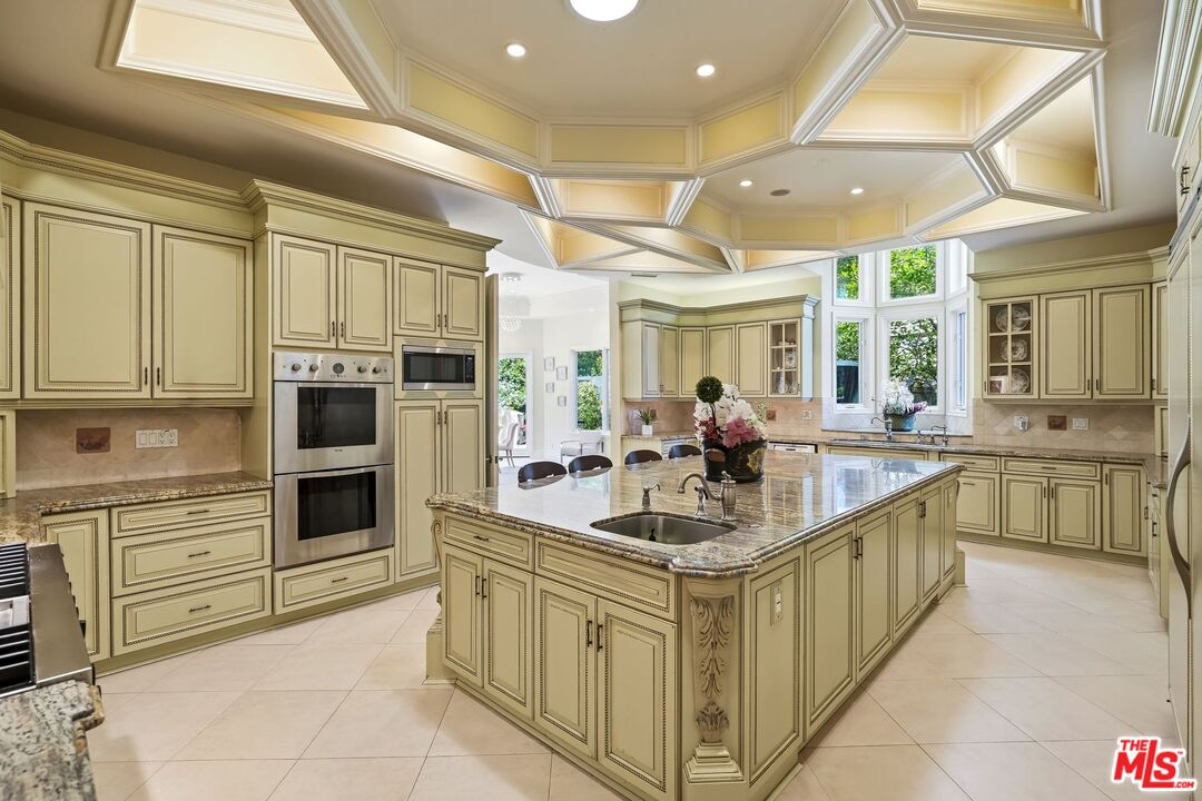 1415 Jonesboro Dr