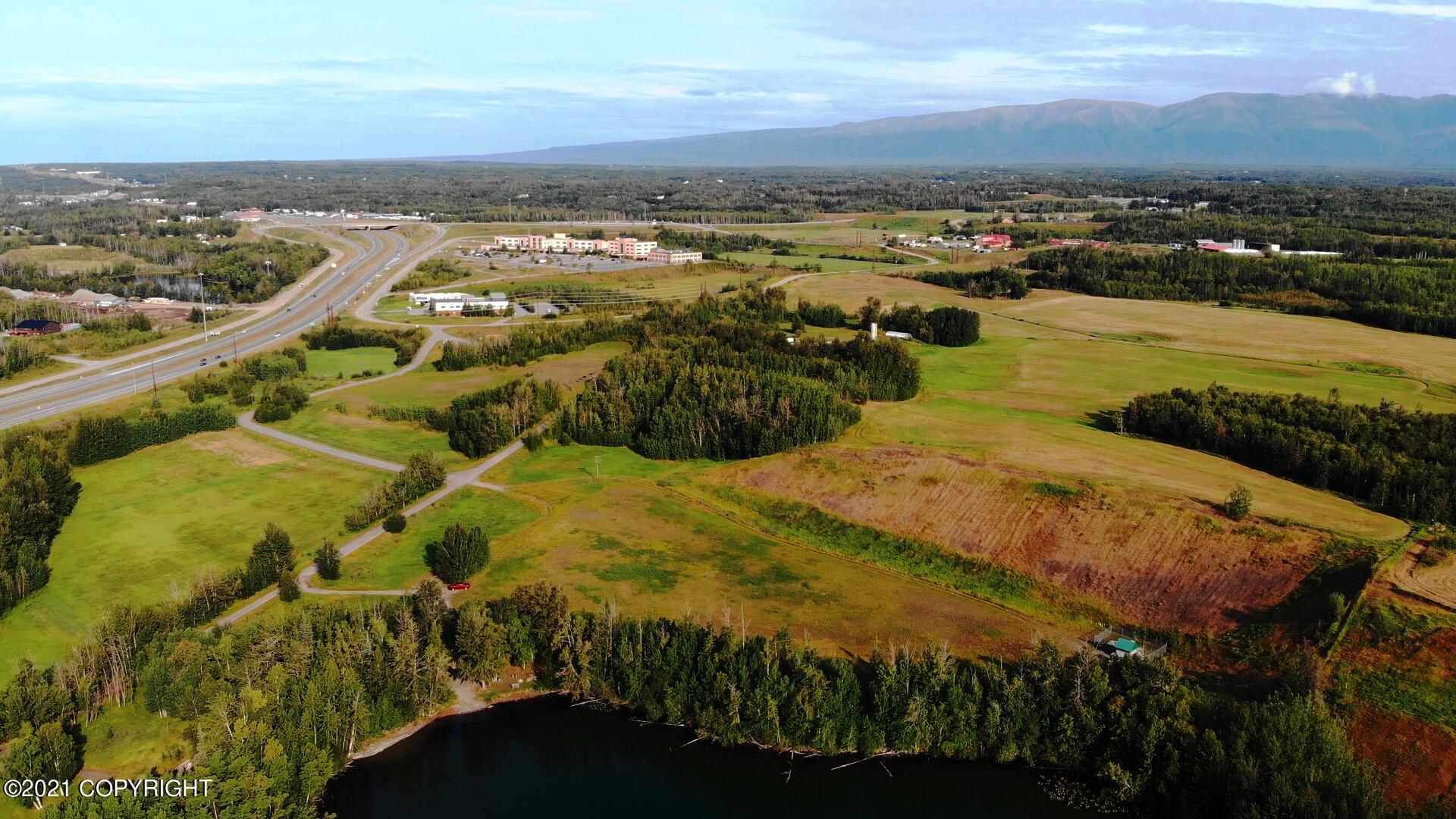 1983 S Woodworth Loop