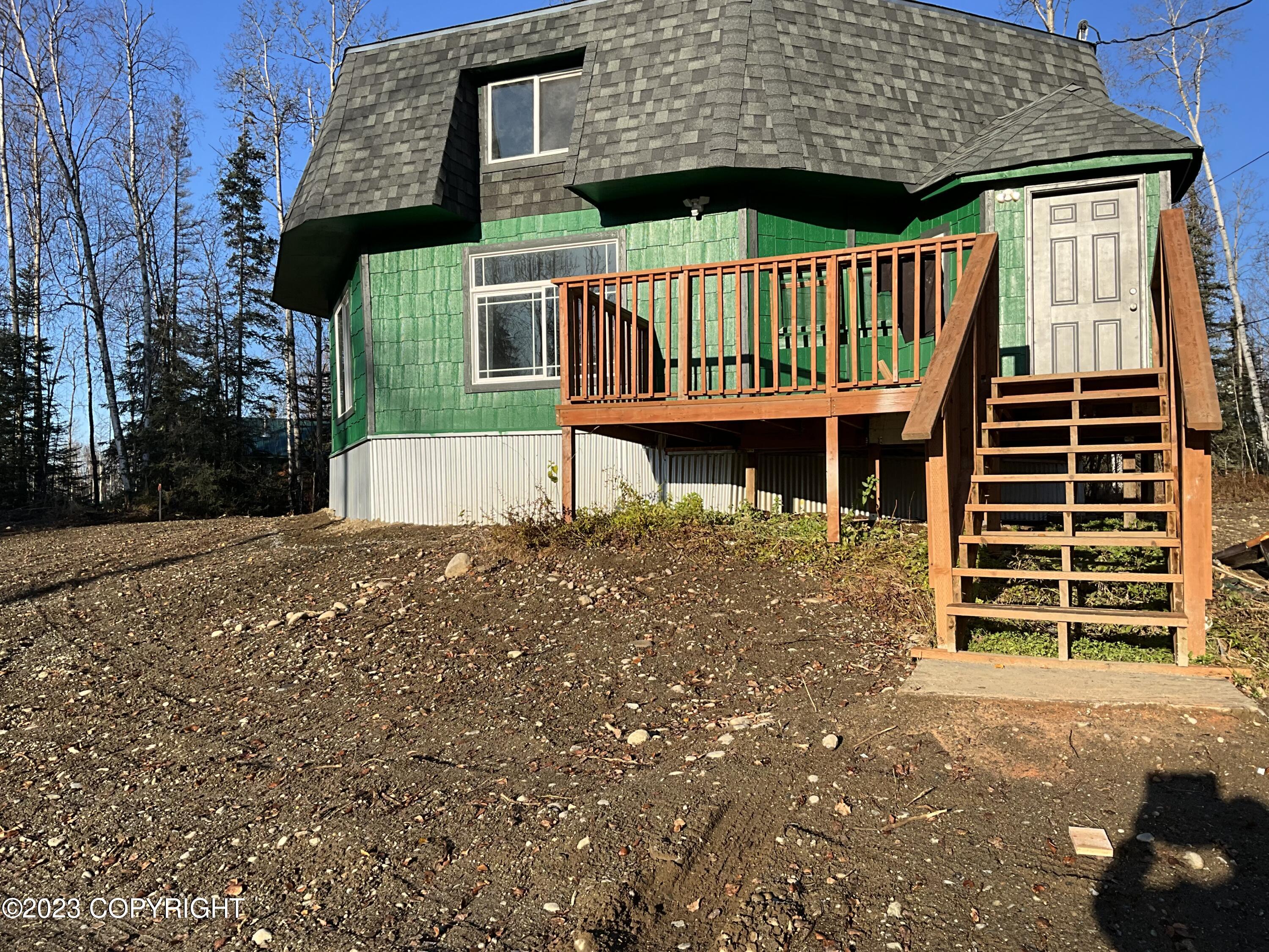 10385 W Lakeshore Drive