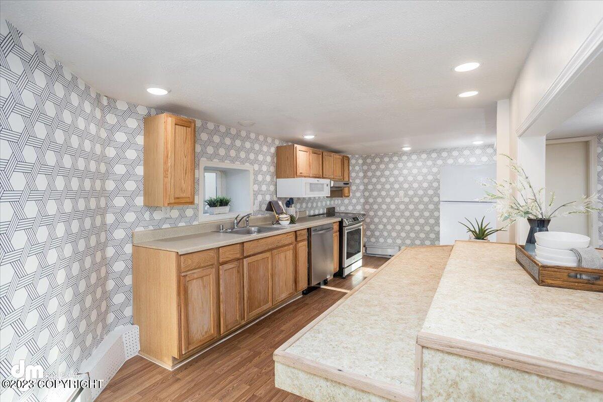 10385 W Lakeshore Drive