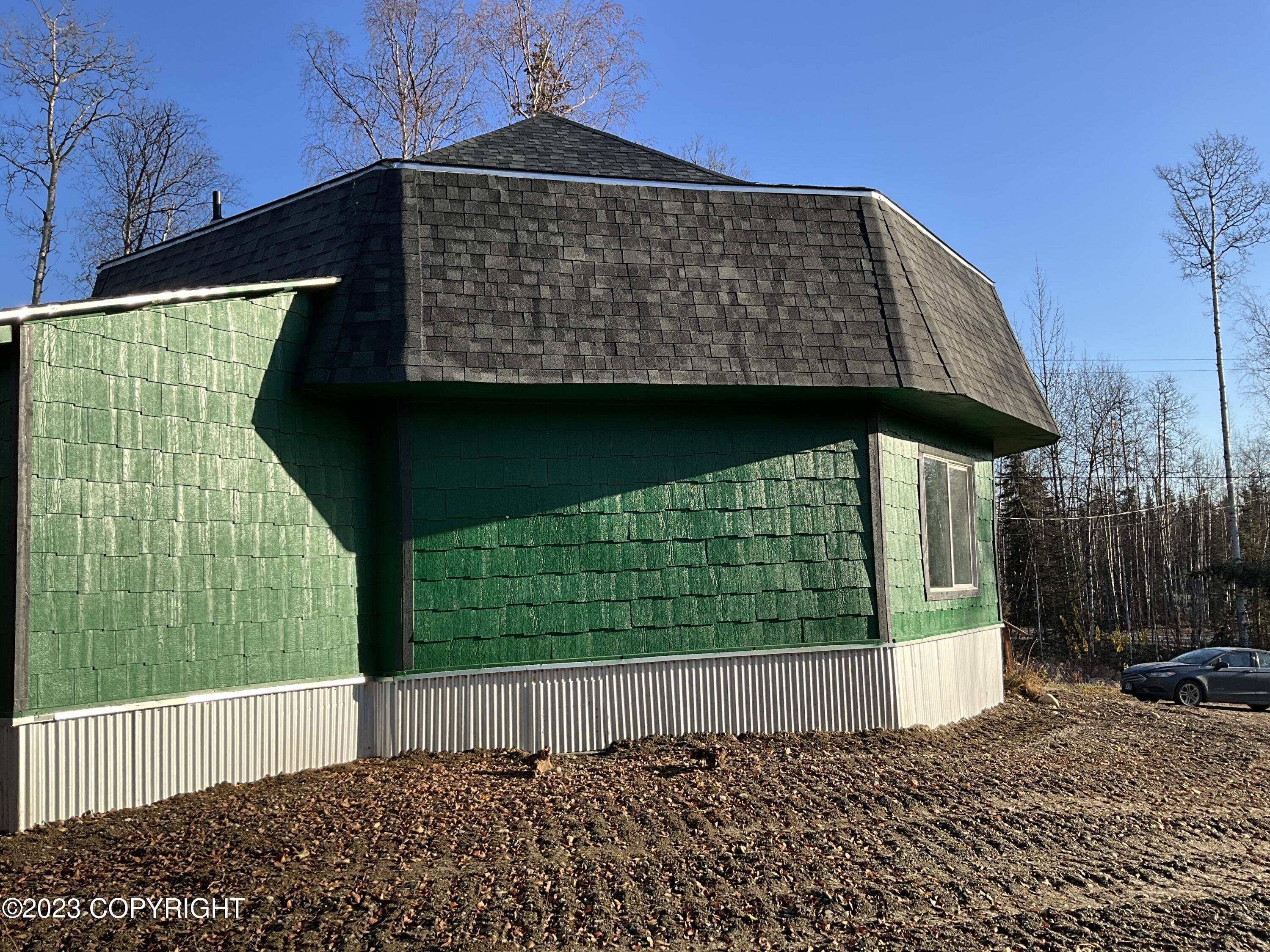 10385 W Lakeshore Drive