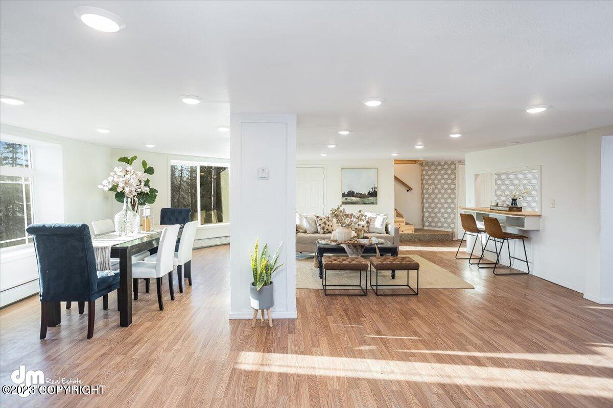 10385 W Lakeshore Drive