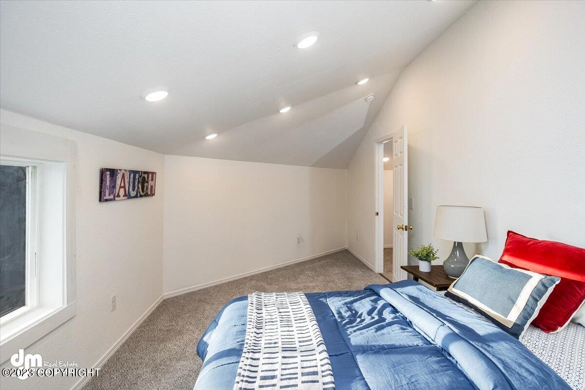 10385 W Lakeshore Drive