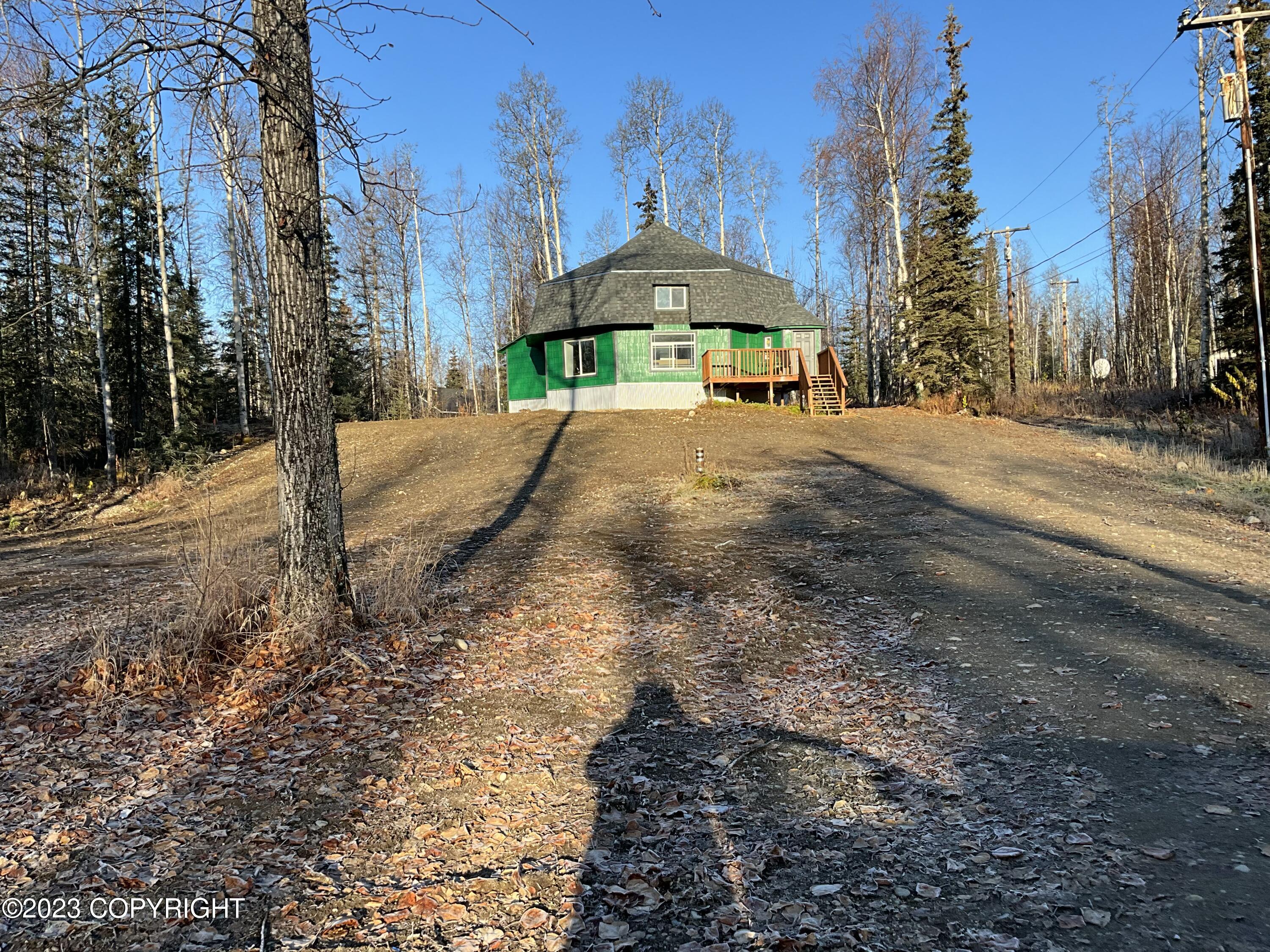 10385 W Lakeshore Drive