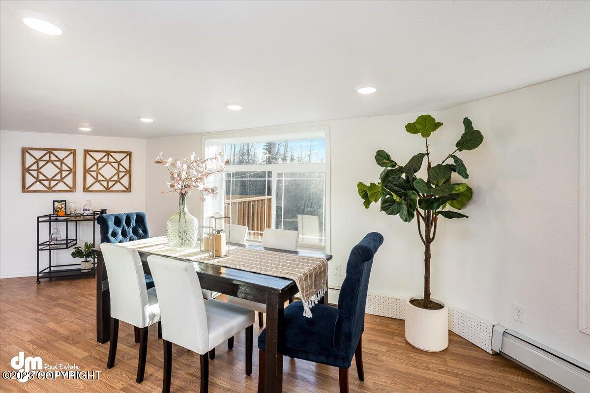 10385 W Lakeshore Drive