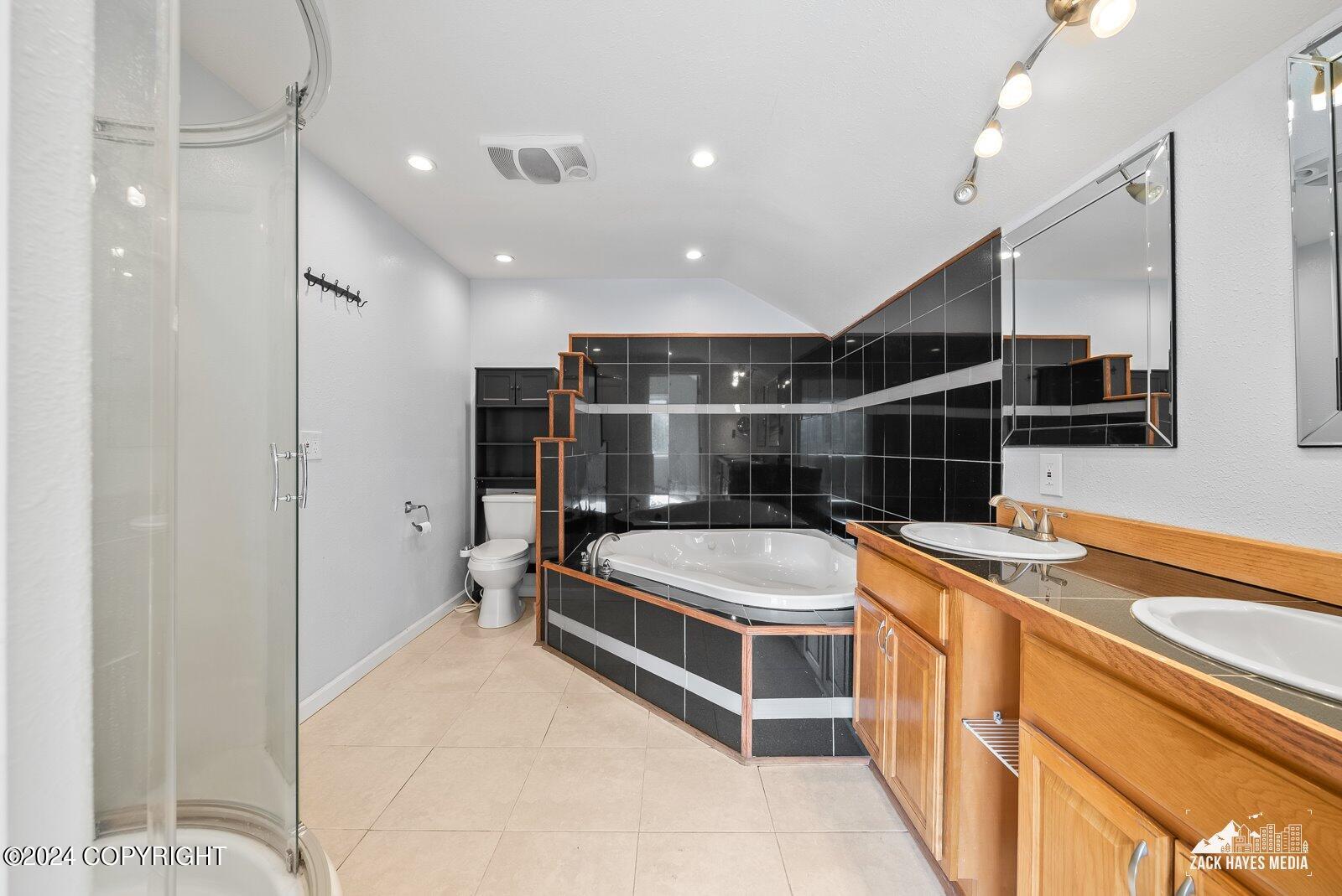 3751 E Carefree Drive