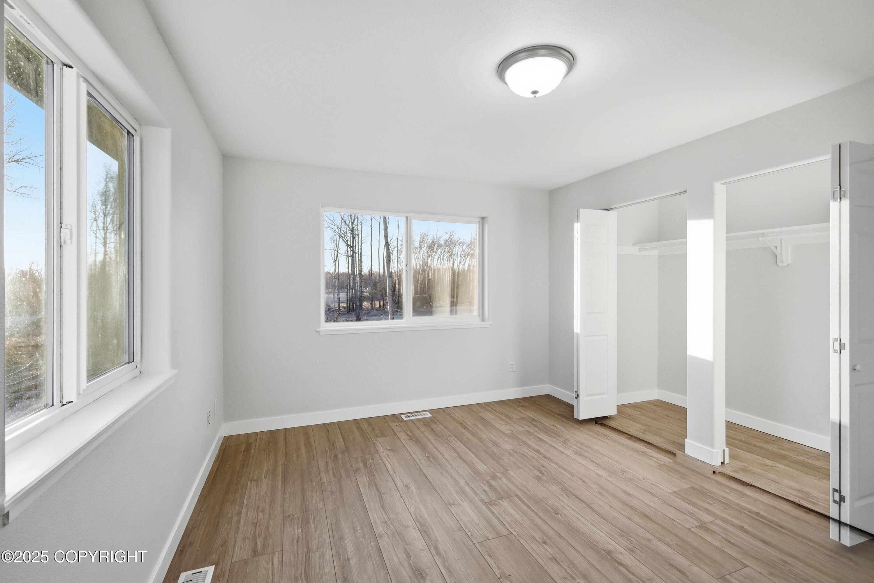 6005 N Little Rock Circle