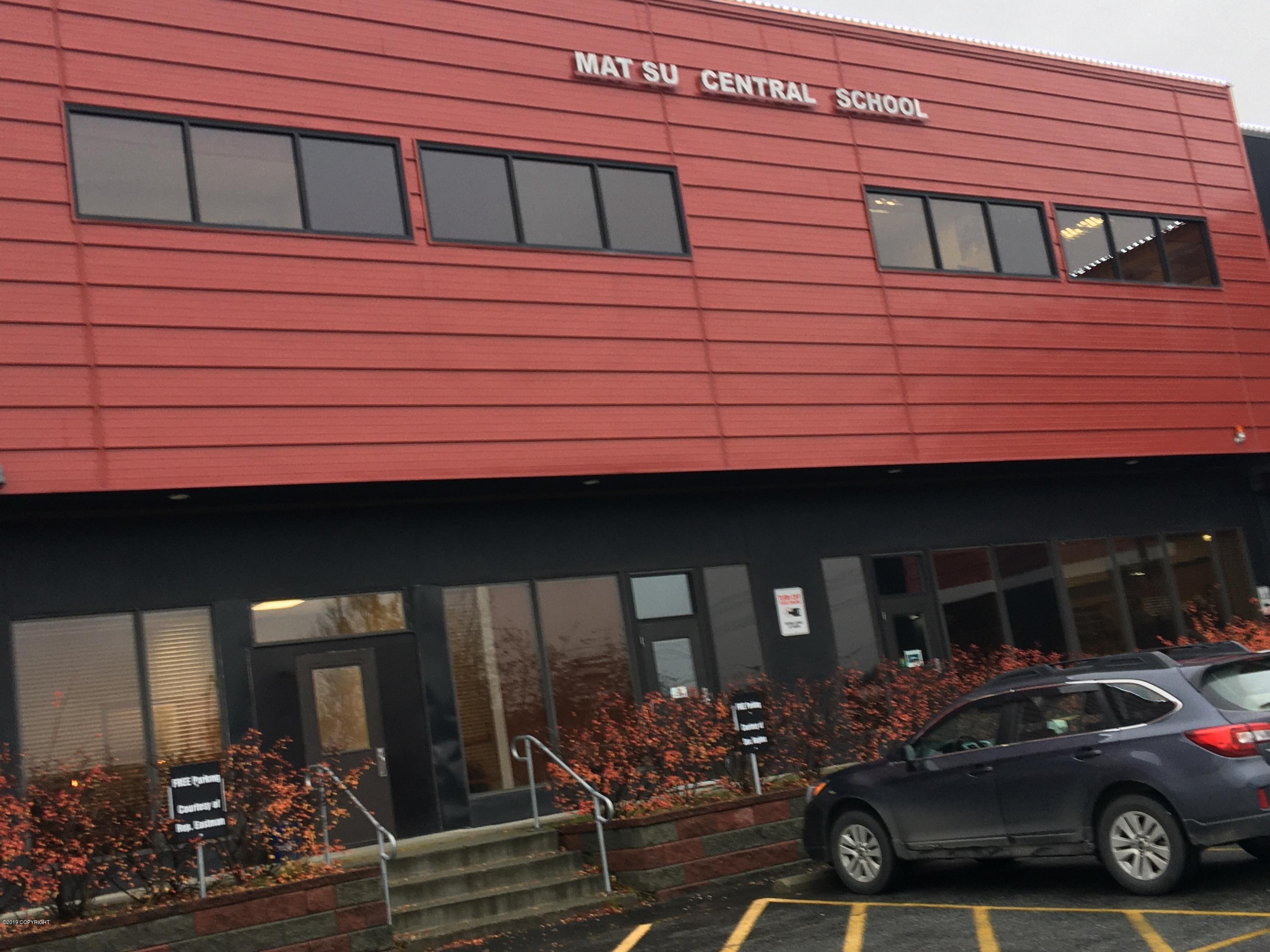 600 E Railroad Avenue