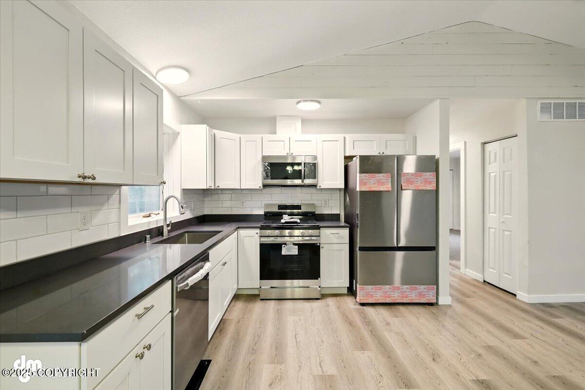 2411 N Friar Tuck Court