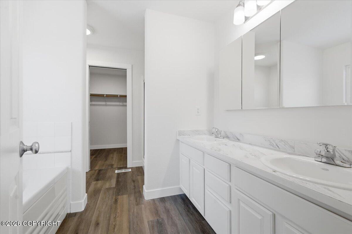 5190 S Westminter Court