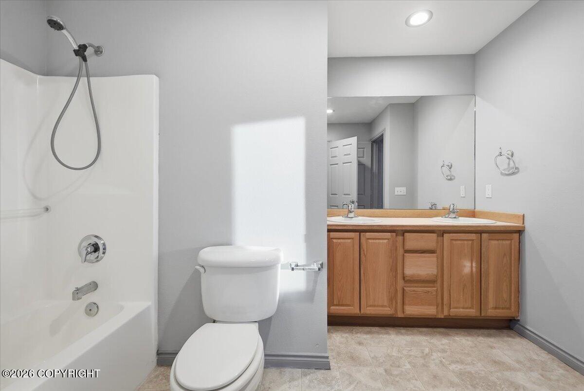 8440 S Yankee Circle