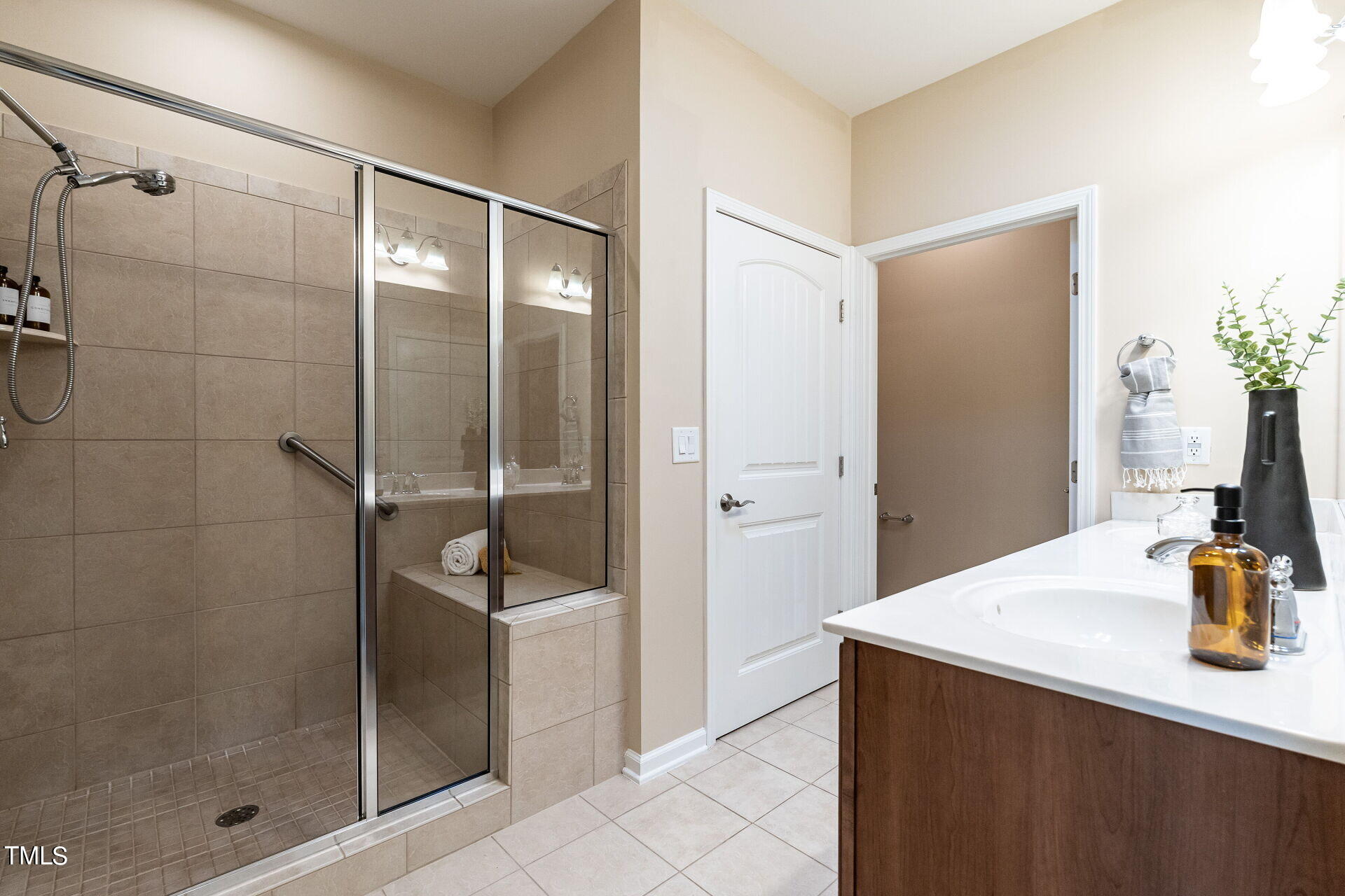 4713 Fern Stone Court