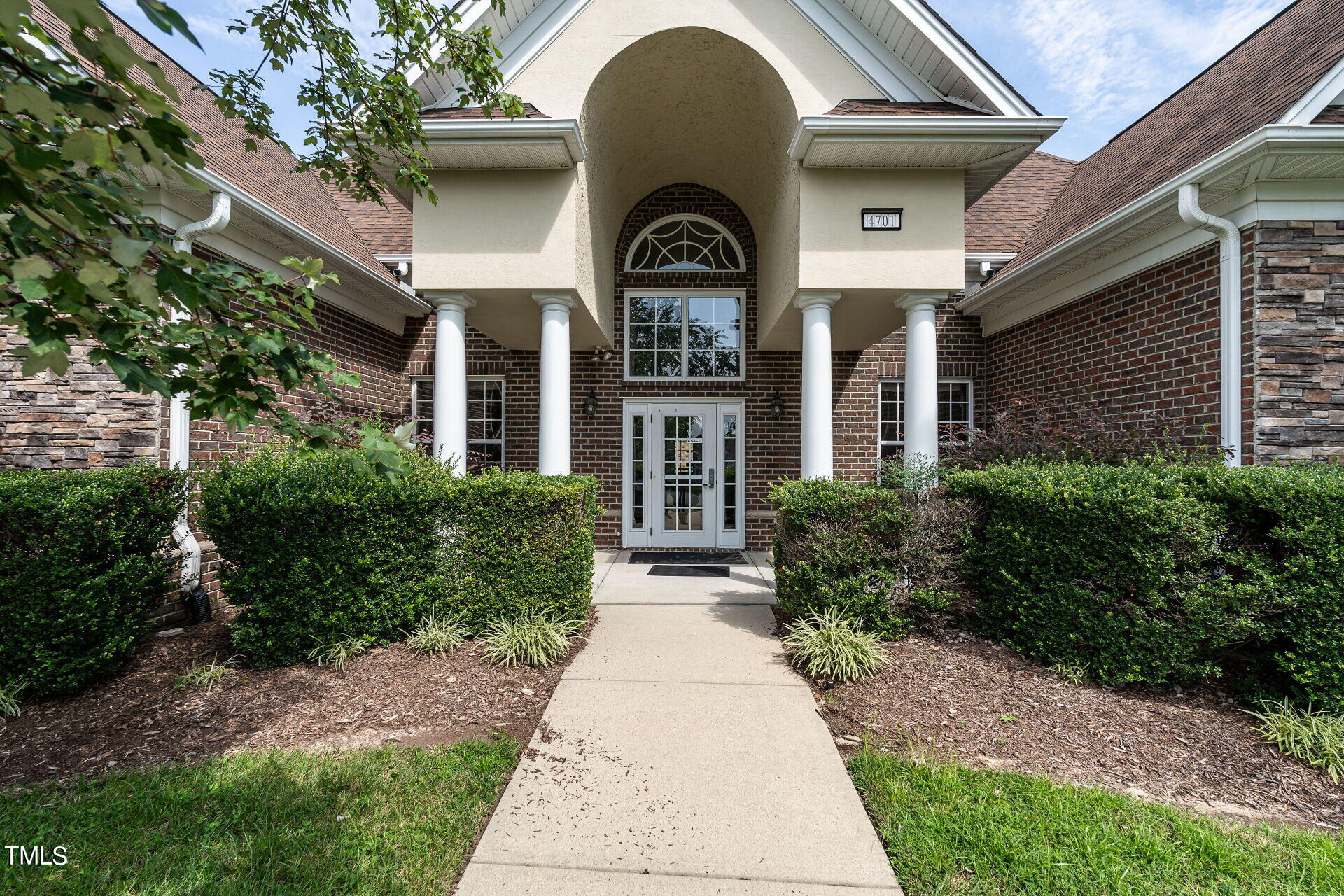 4713 Fern Stone Court