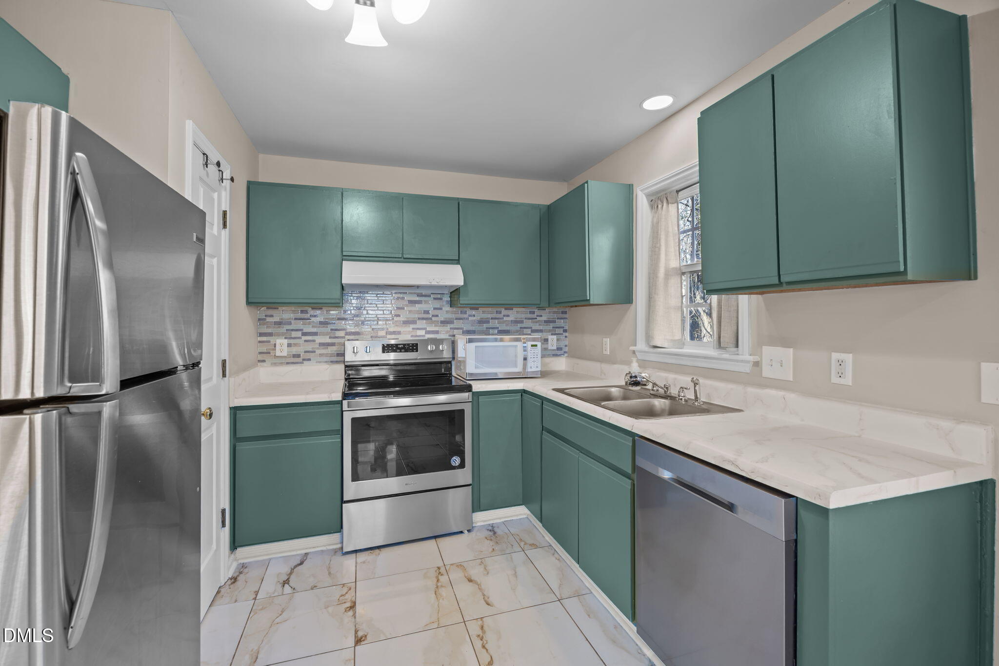 8225 Merriweather Circle