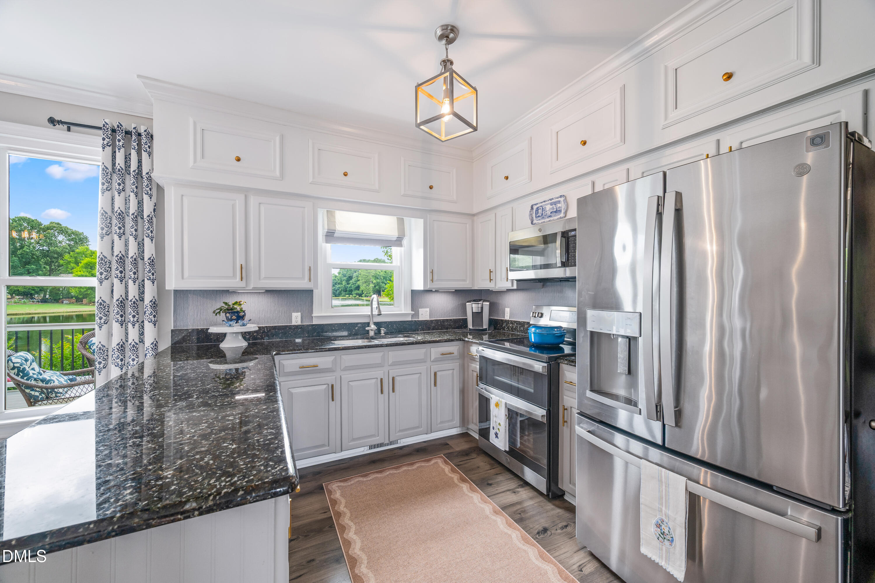 3412 Queen Ann Drive E