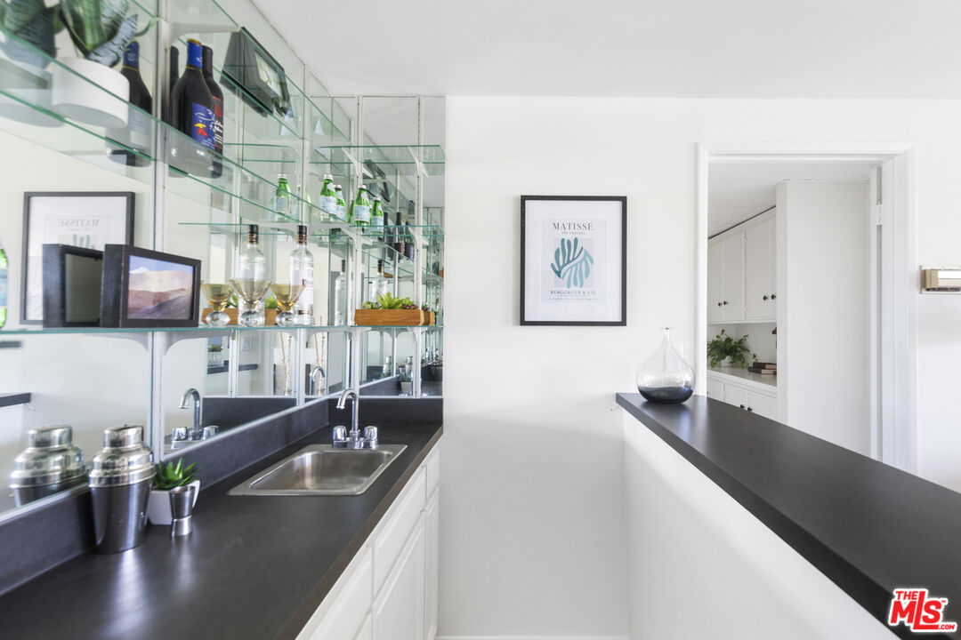 10671 Holman Ave Unit: 301