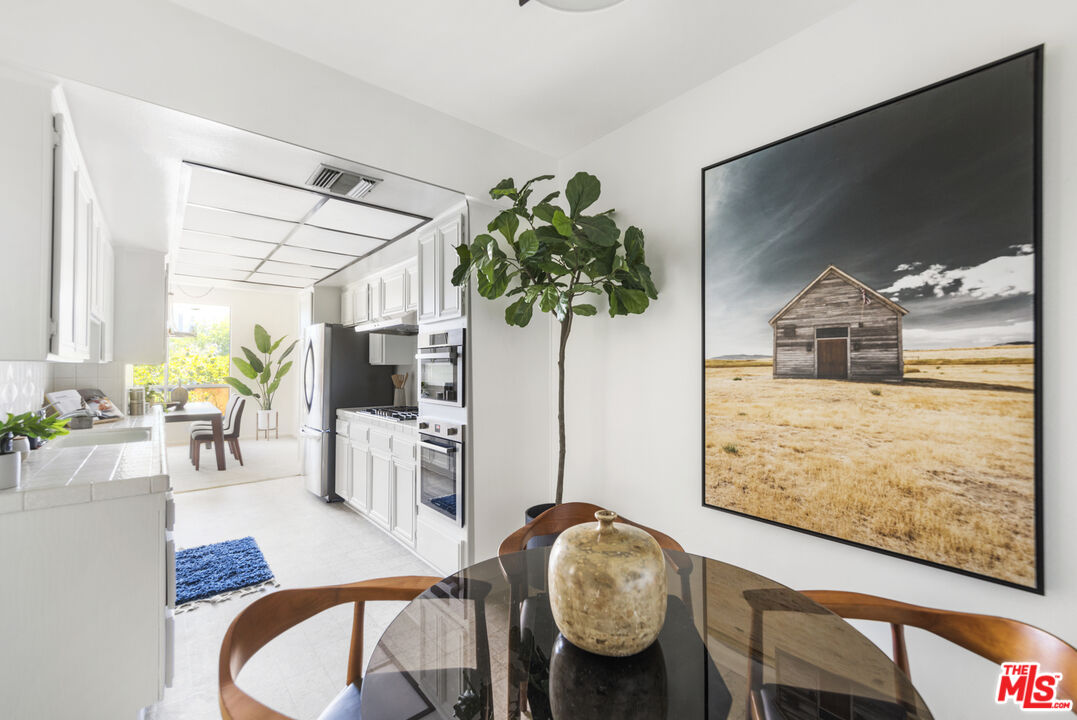 10671 Holman Ave Unit: 301