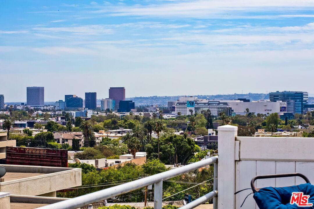 964 Hancock Ave Unit: 302