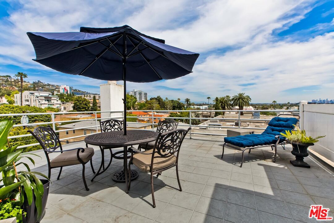 964 Hancock Ave Unit: 302