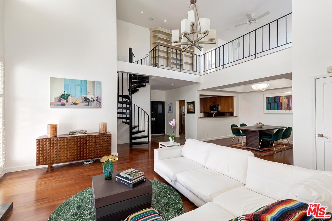 964 Hancock Ave Unit: 302