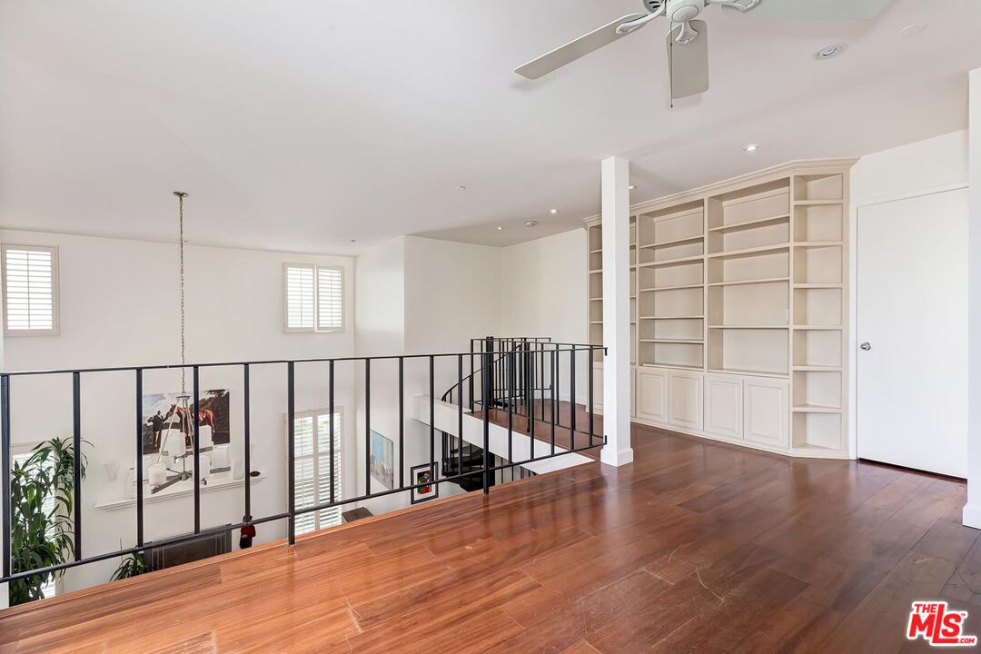 964 Hancock Ave Unit: 302