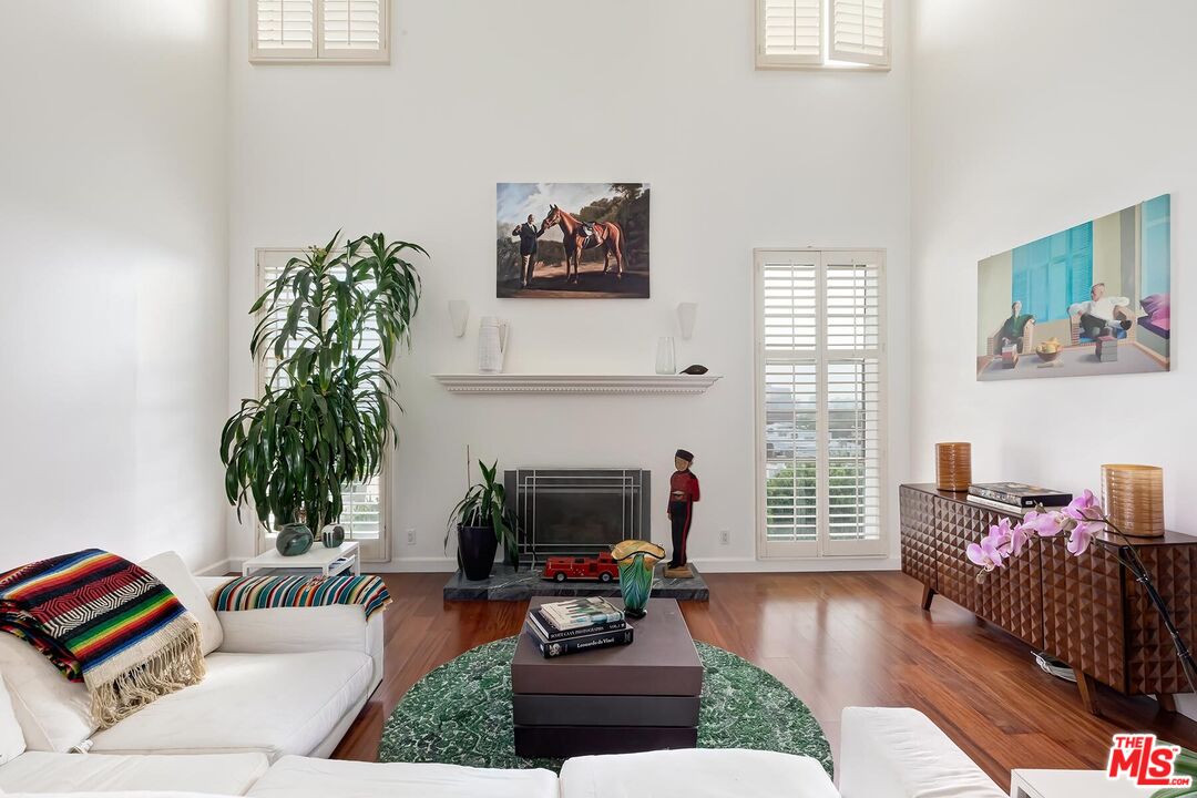 964 Hancock Ave Unit: 302