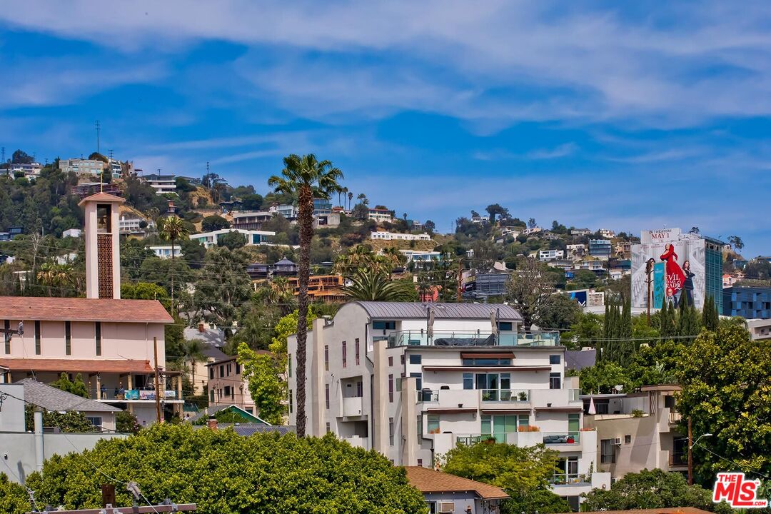 964 Hancock Ave Unit: 302