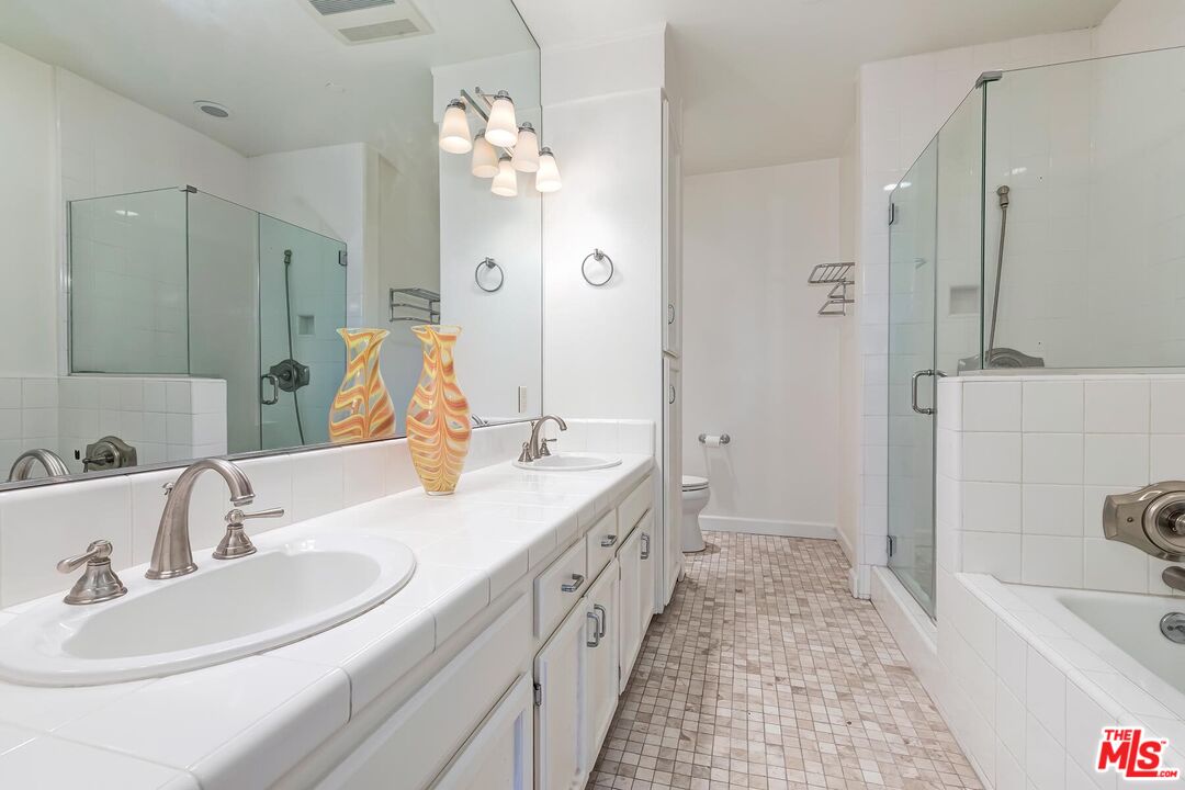 964 Hancock Ave Unit: 302