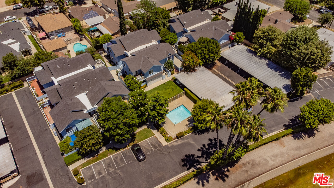 7025 Glade Ave Unit: 24