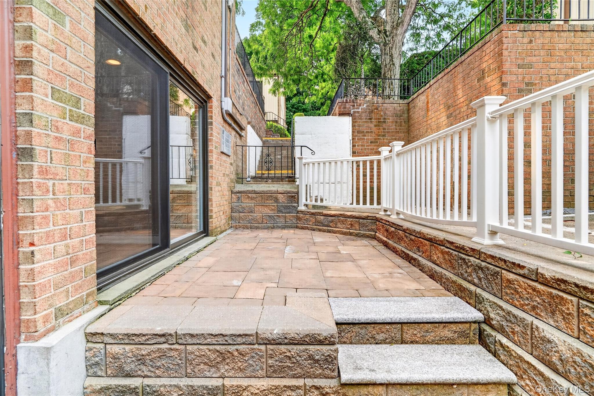11 Jackson Avenue Unit: 81