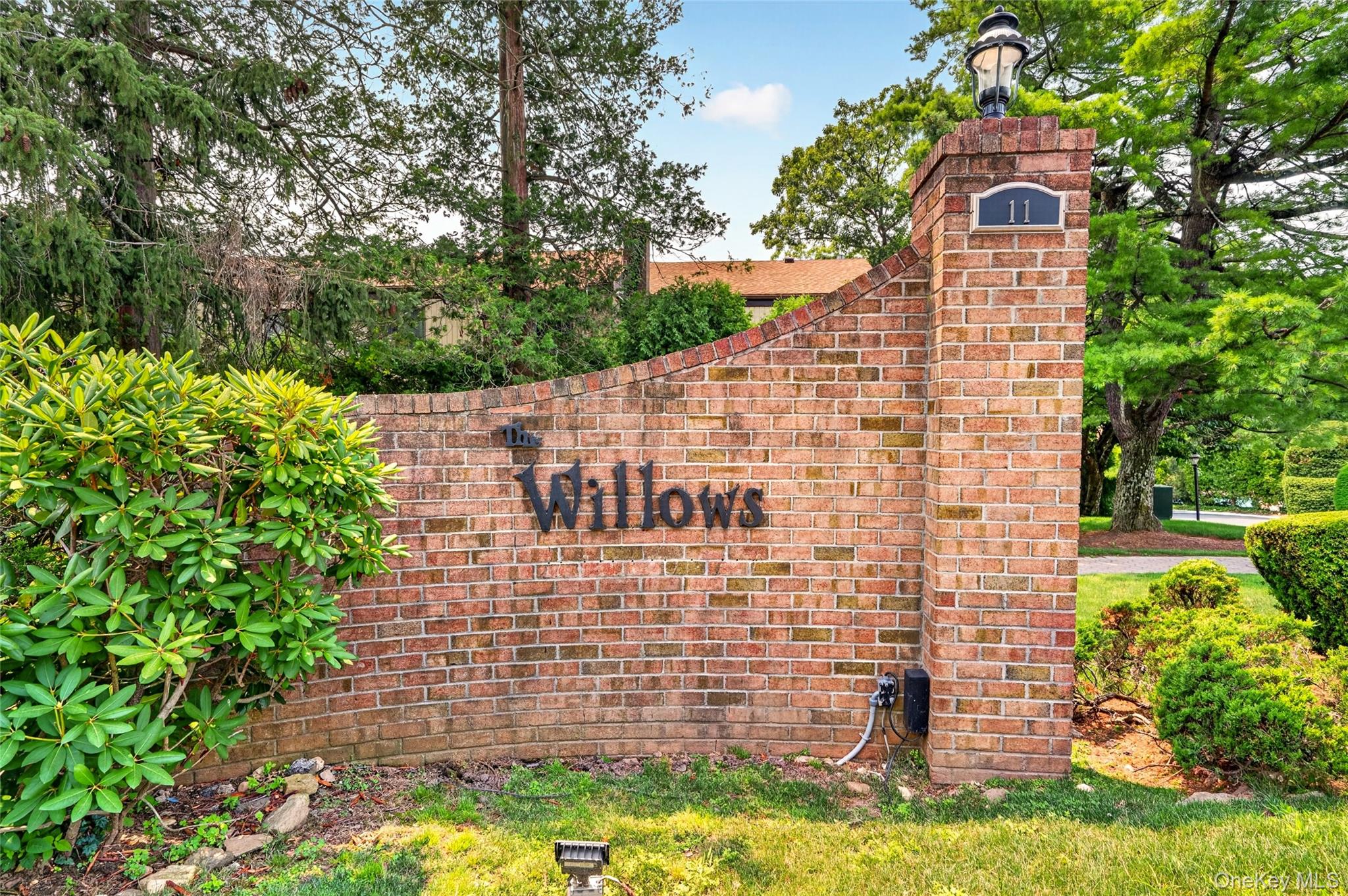 11 Jackson Avenue Unit: 81